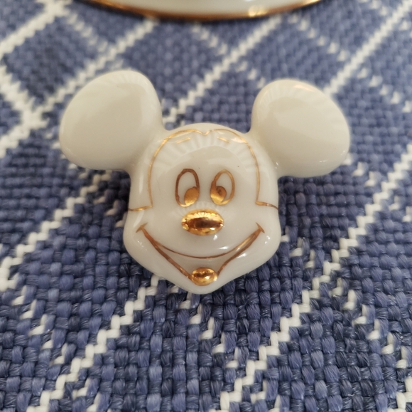 LENOX Disney Mickey Mouse CLUB & PIN - Picture 10 of 11